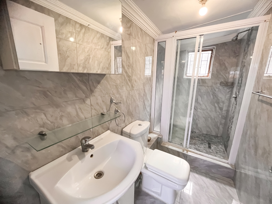 To Let 2 Bedroom Property for Rent in Park Hill KwaZulu-Natal