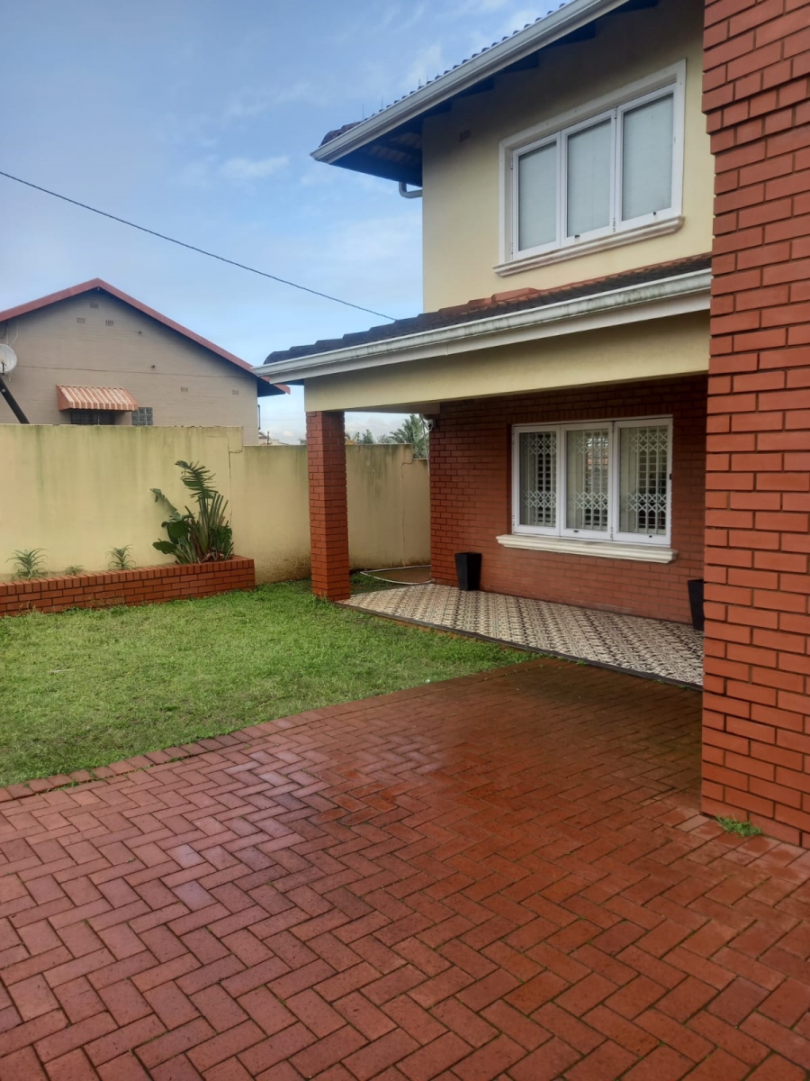 To Let 3 Bedroom Property for Rent in Ocean View KwaZulu-Natal