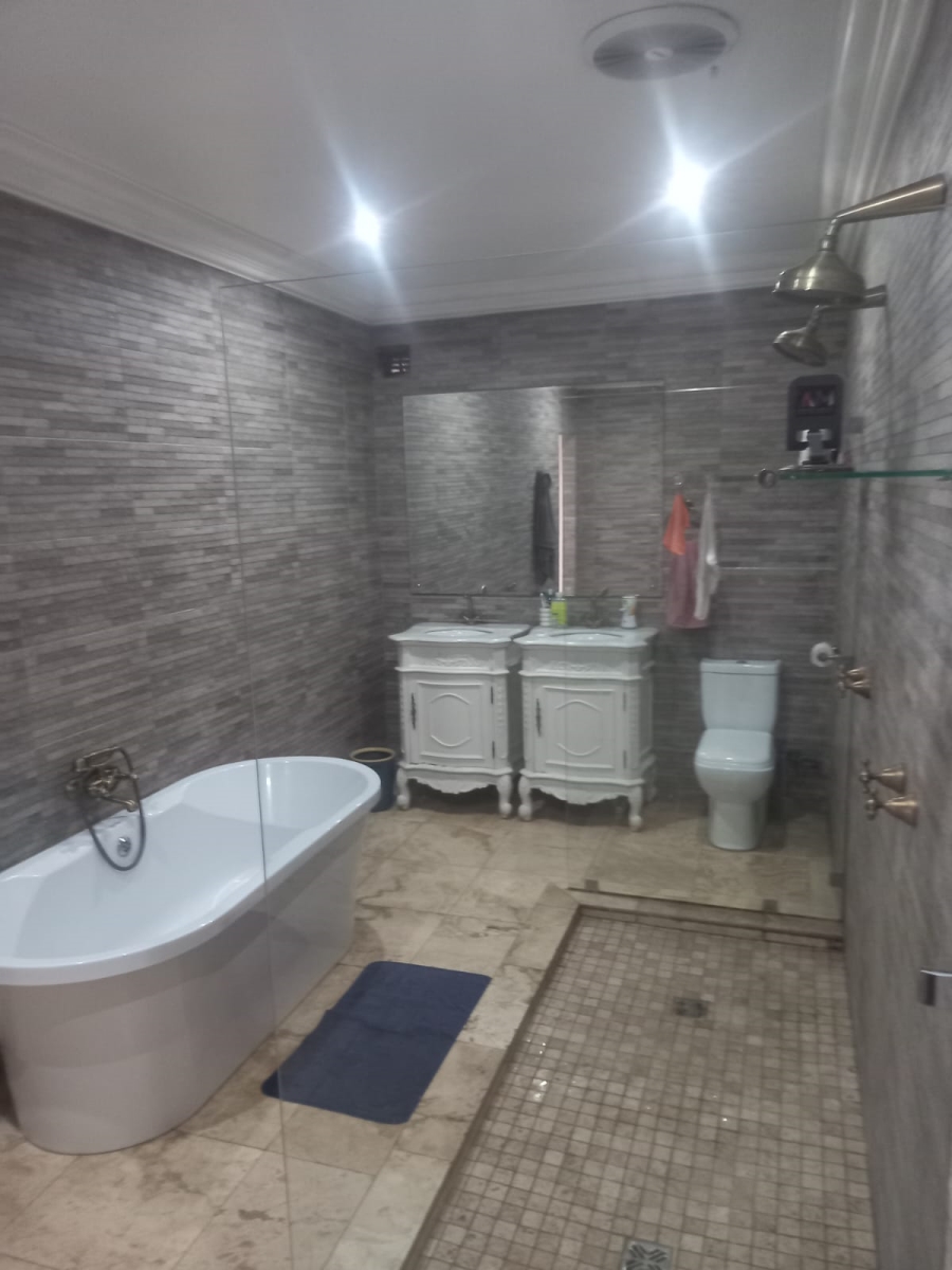 To Let 3 Bedroom Property for Rent in Ocean View KwaZulu-Natal