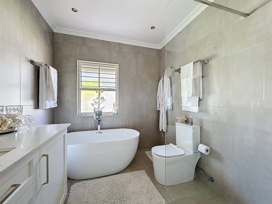 3 Bedroom Property for Sale in Shortens Country Estate KwaZulu-Natal
