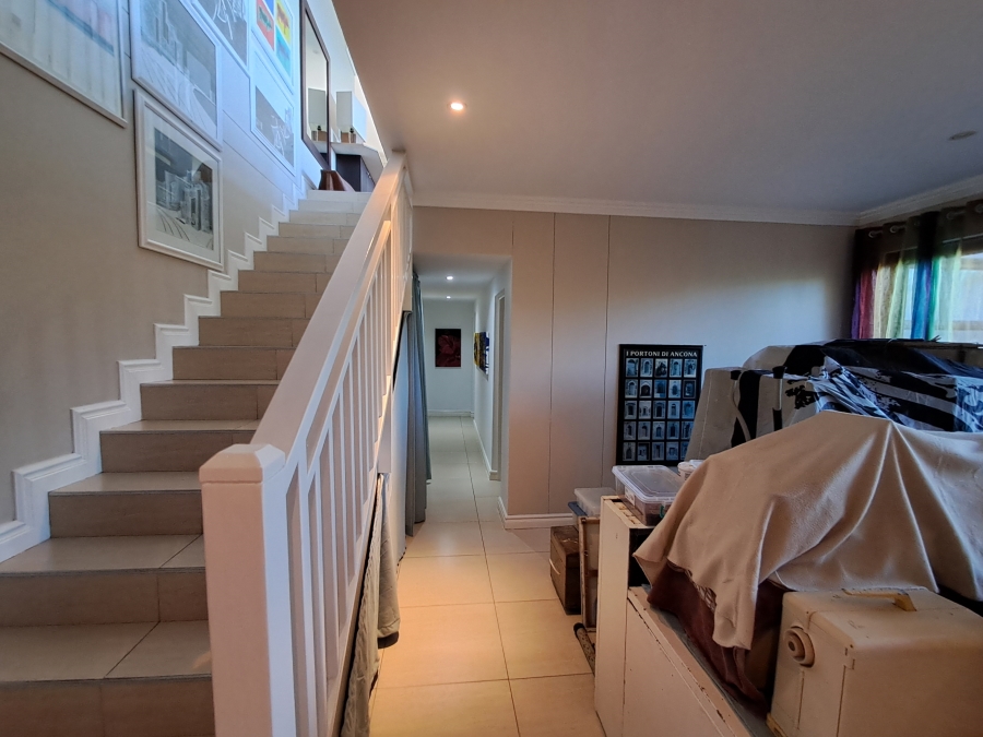 6 Bedroom Property for Sale in Sovereign Sands KwaZulu-Natal