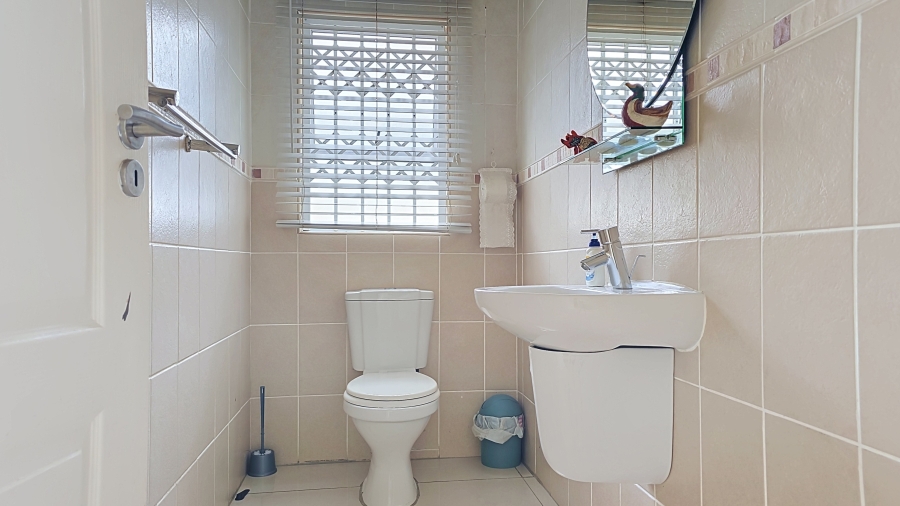 3 Bedroom Property for Sale in Sheffield Beach KwaZulu-Natal
