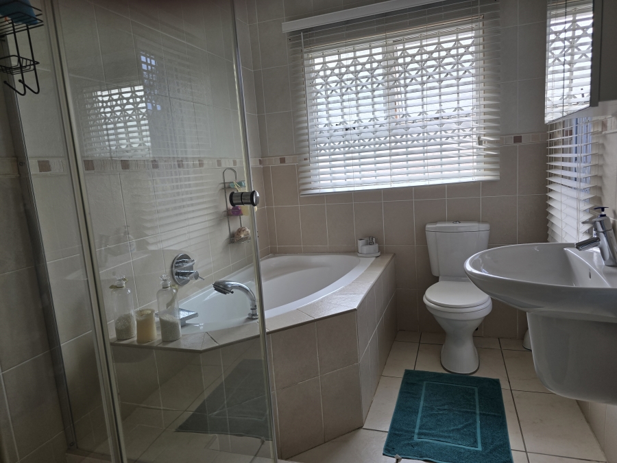 3 Bedroom Property for Sale in Sheffield Beach KwaZulu-Natal