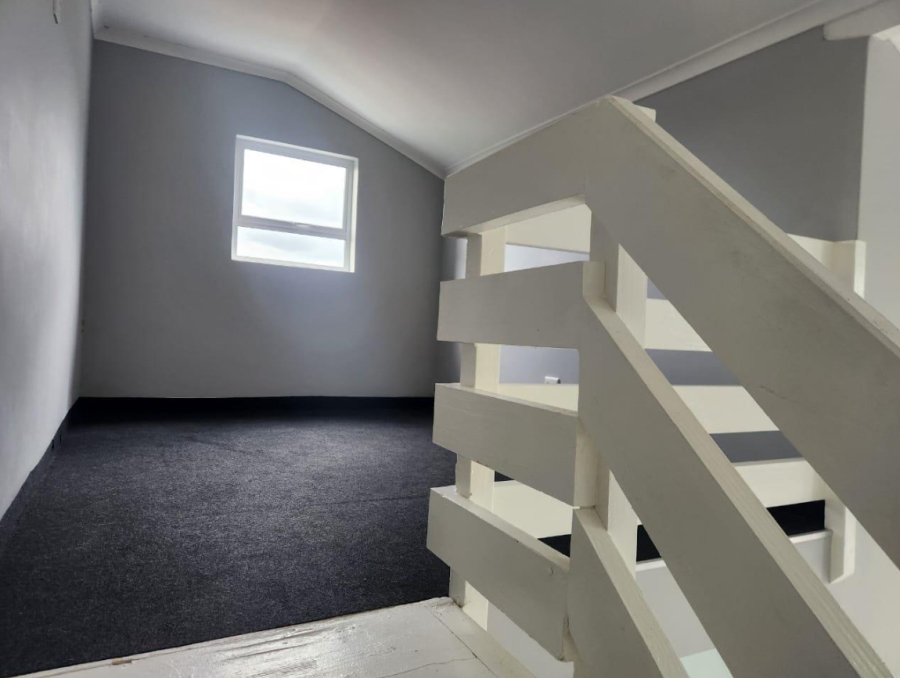 To Let 2 Bedroom Property for Rent in Chasedene KwaZulu-Natal