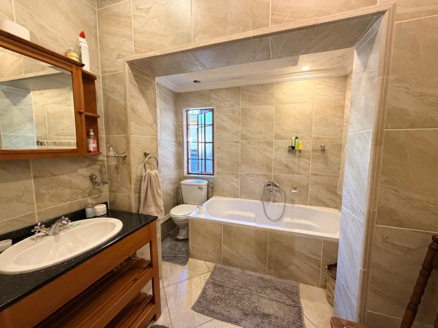 5 Bedroom Property for Sale in Hilton Central KwaZulu-Natal