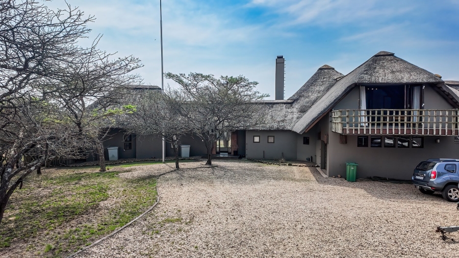5 Bedroom Property for Sale in Ottos Bluff KwaZulu-Natal