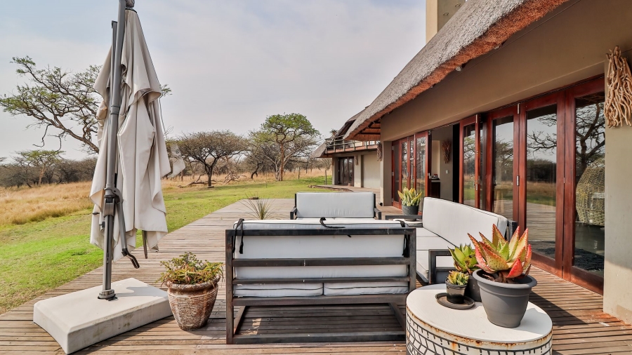 5 Bedroom Property for Sale in Ottos Bluff KwaZulu-Natal