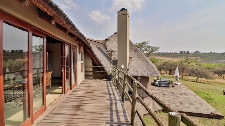 5 Bedroom Property for Sale in Ottos Bluff KwaZulu-Natal