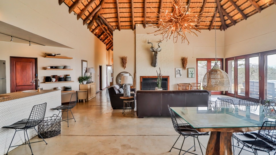 5 Bedroom Property for Sale in Ottos Bluff KwaZulu-Natal