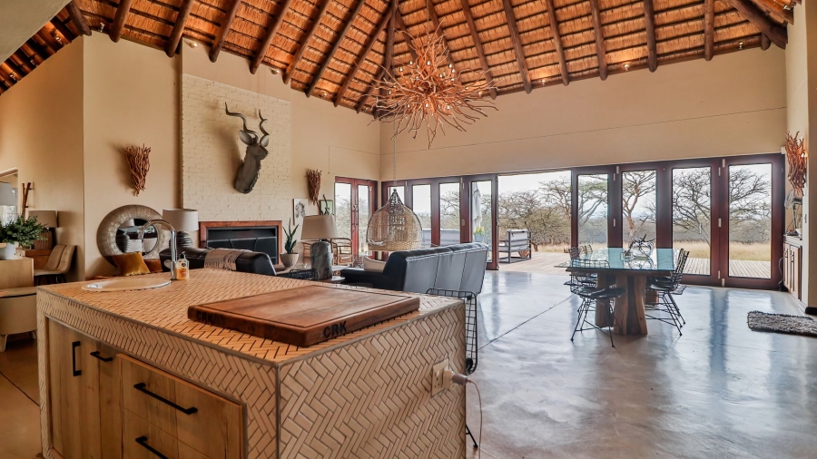 5 Bedroom Property for Sale in Ottos Bluff KwaZulu-Natal