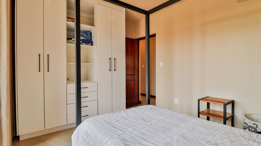 5 Bedroom Property for Sale in Ottos Bluff KwaZulu-Natal
