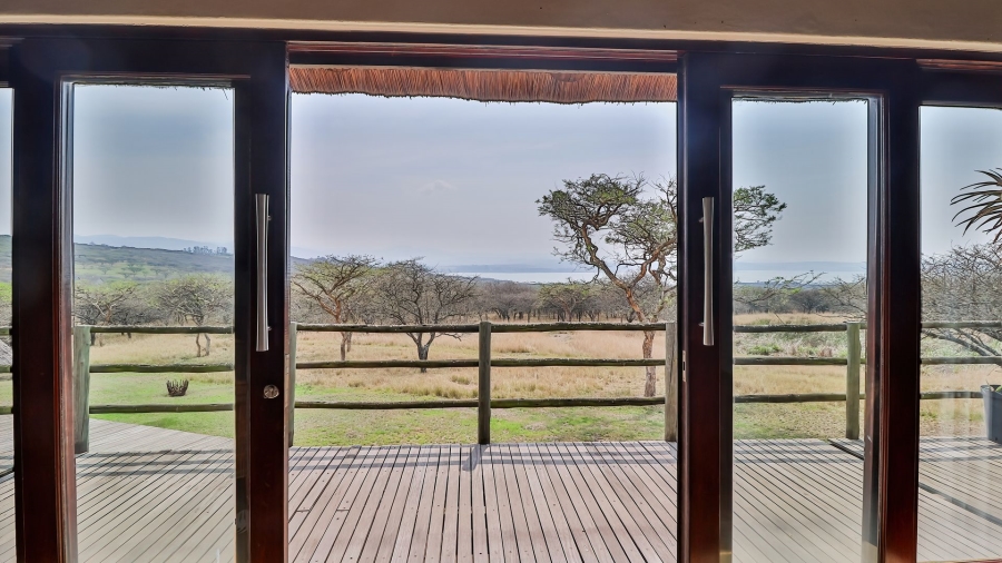 5 Bedroom Property for Sale in Ottos Bluff KwaZulu-Natal