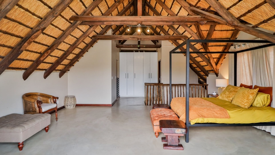 5 Bedroom Property for Sale in Ottos Bluff KwaZulu-Natal