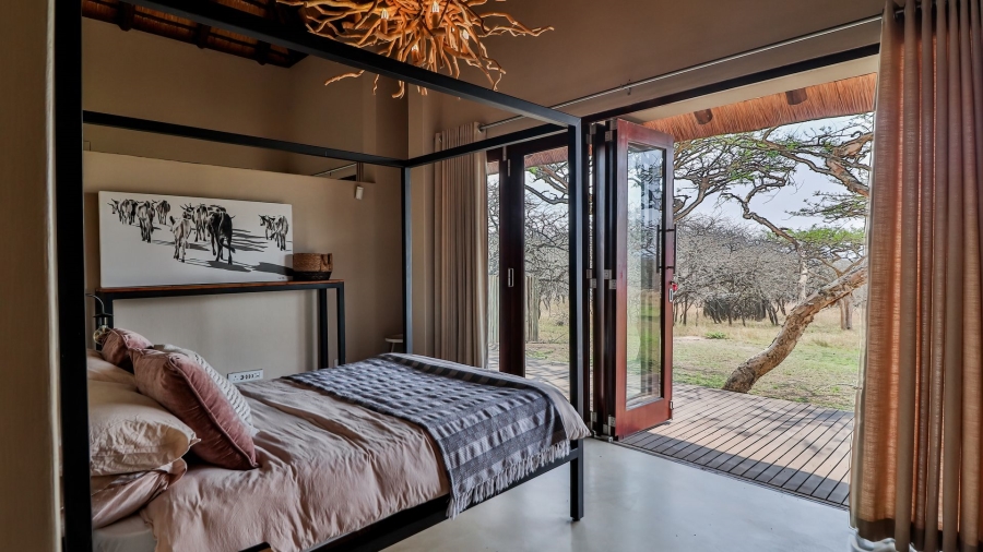 5 Bedroom Property for Sale in Ottos Bluff KwaZulu-Natal