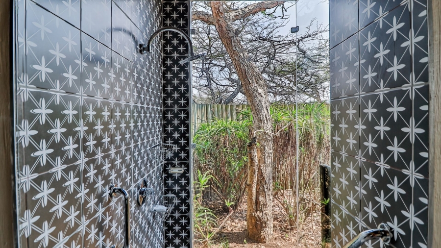 5 Bedroom Property for Sale in Ottos Bluff KwaZulu-Natal