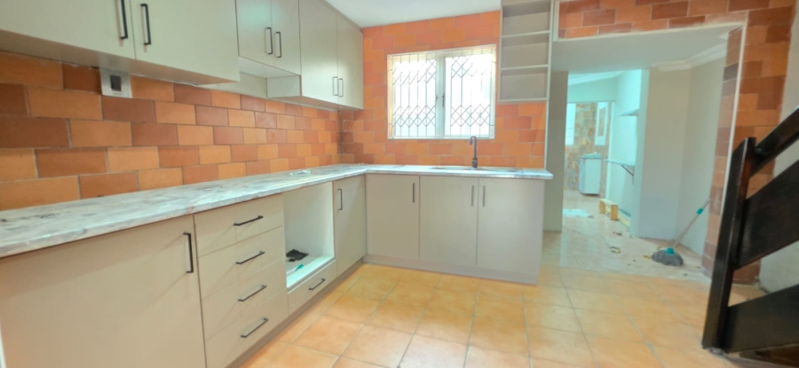 2 Bedroom Property for Sale in Lotus Park KwaZulu-Natal