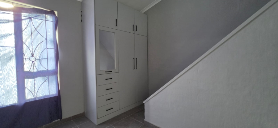 2 Bedroom Property for Sale in Lotus Park KwaZulu-Natal