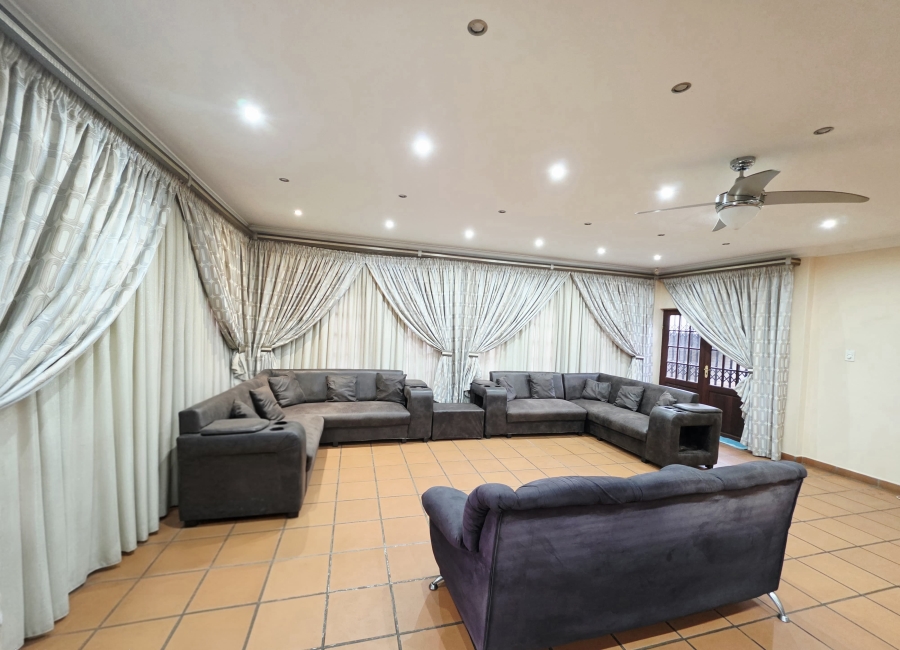 4 Bedroom Property for Sale in Veld En Vlei KwaZulu-Natal
