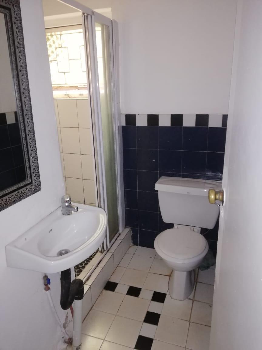1 Bedroom Property for Sale in Westridge KwaZulu-Natal
