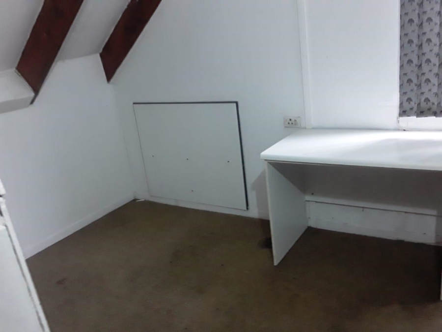 To Let 1 Bedroom Property for Rent in Westridge KwaZulu-Natal