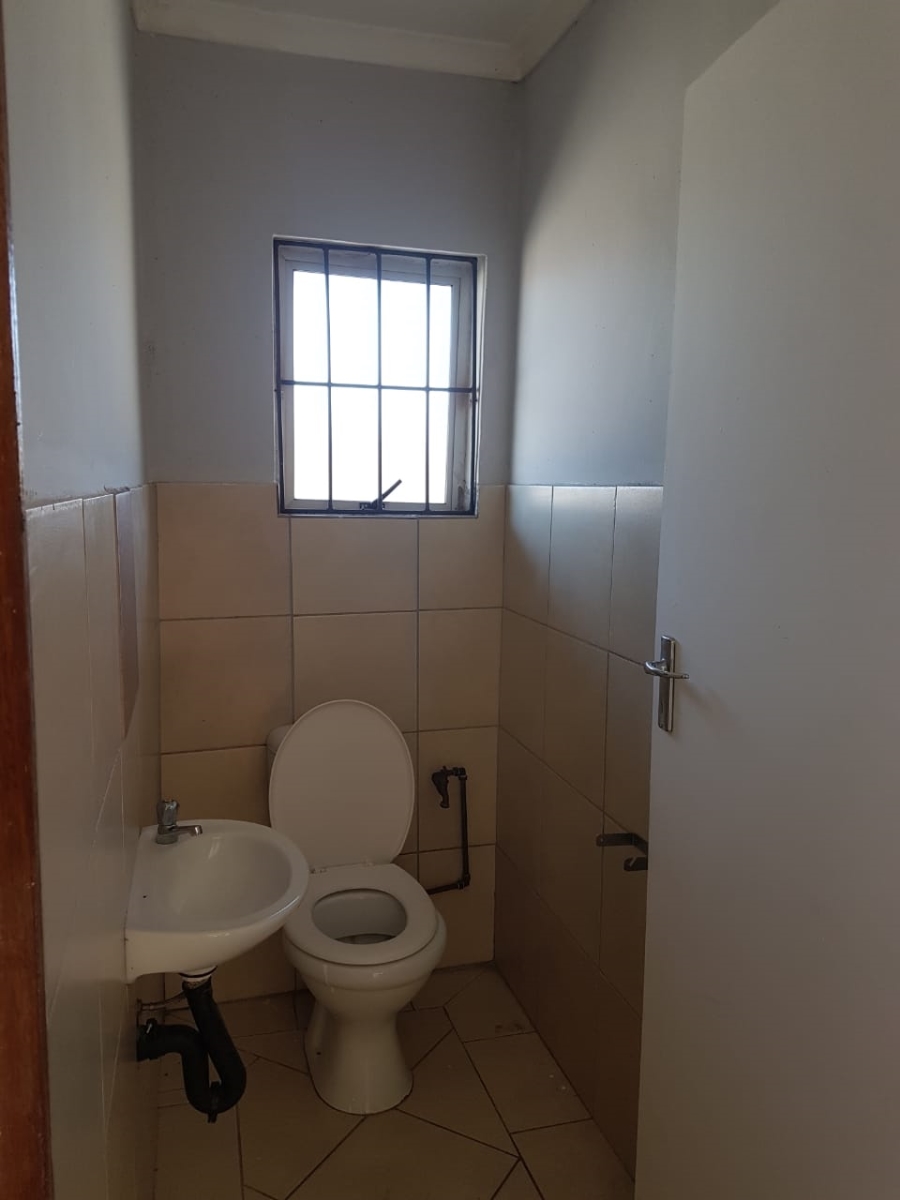 To Let 2 Bedroom Property for Rent in Eshowe KwaZulu-Natal