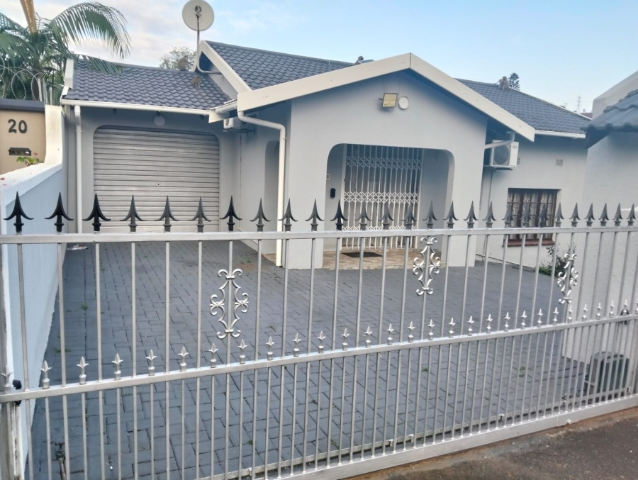 3 Bedroom Property for Sale in Avoca KwaZulu-Natal