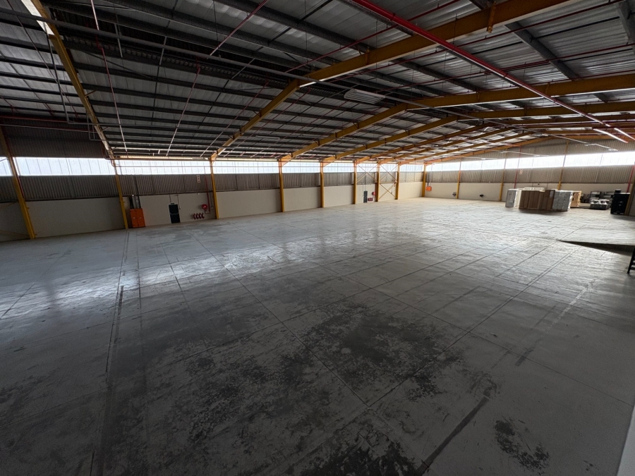 To Let Commercial Property for Rent in La Mercy KwaZulu-Natal