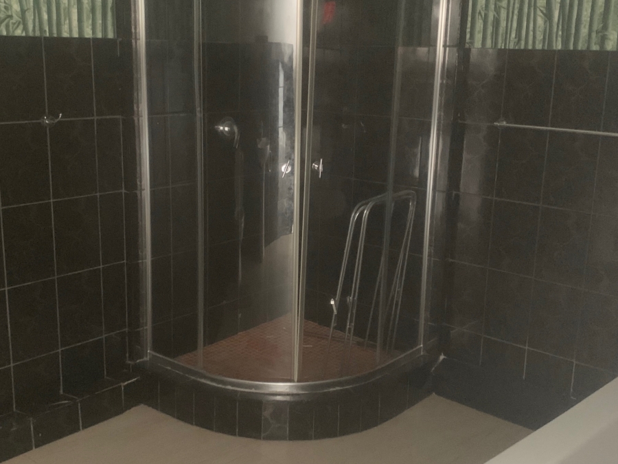 To Let Commercial Property for Rent in Umhlanga Ridge KwaZulu-Natal