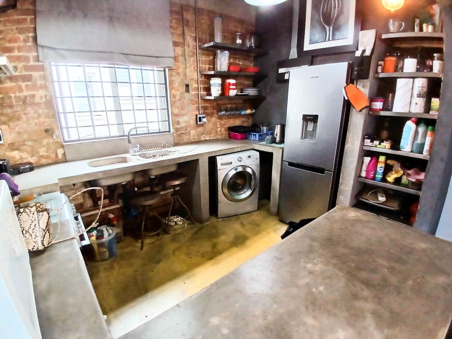 2 Bedroom Property for Sale in Glenwood KwaZulu-Natal