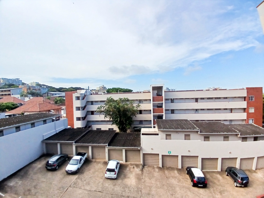 2 Bedroom Property for Sale in Glenwood KwaZulu-Natal