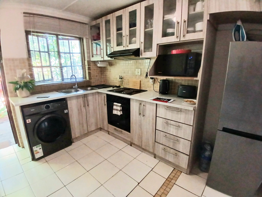 2 Bedroom Property for Sale in Glenwood KwaZulu-Natal