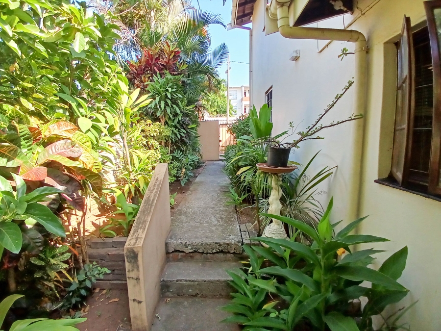 2 Bedroom Property for Sale in Glenwood KwaZulu-Natal
