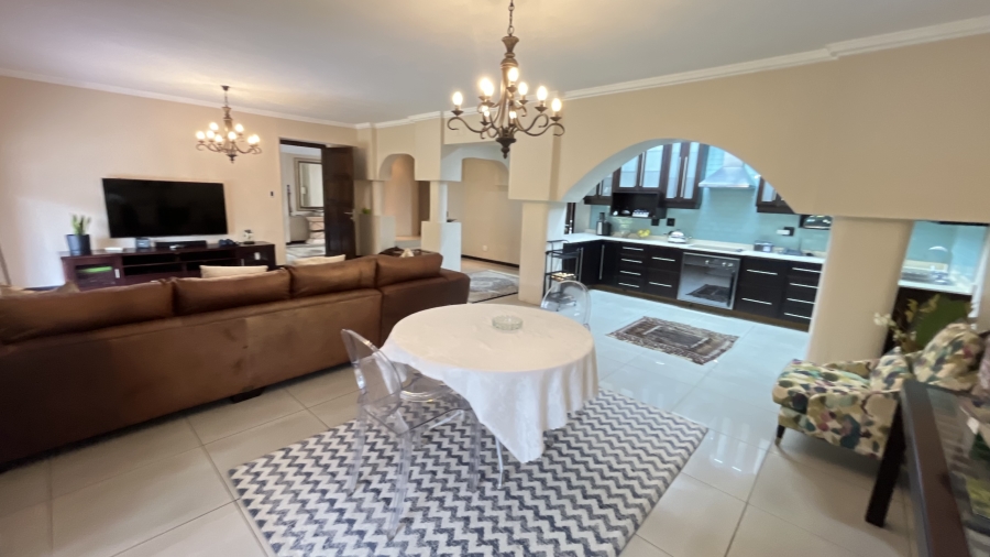 6 Bedroom Property for Sale in Umhlanga KwaZulu-Natal