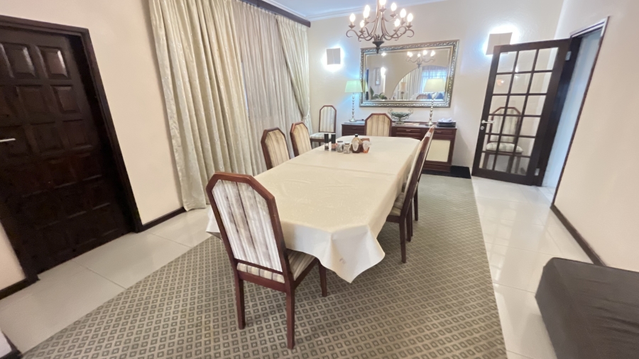 6 Bedroom Property for Sale in Umhlanga KwaZulu-Natal