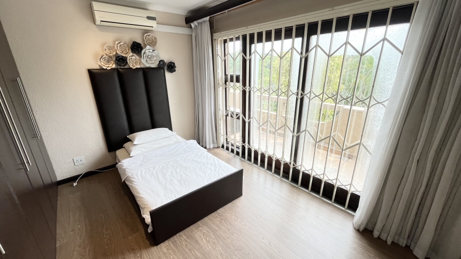 6 Bedroom Property for Sale in Umhlanga KwaZulu-Natal