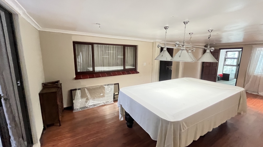 6 Bedroom Property for Sale in Umhlanga KwaZulu-Natal