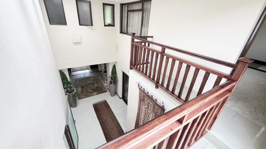 6 Bedroom Property for Sale in Umhlanga KwaZulu-Natal