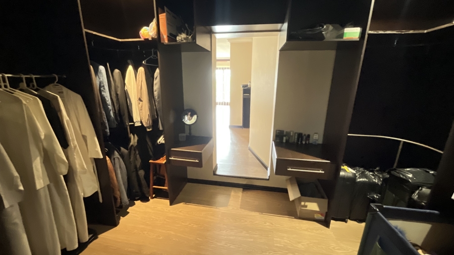 6 Bedroom Property for Sale in Umhlanga KwaZulu-Natal