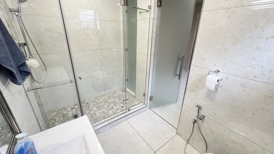 6 Bedroom Property for Sale in Umhlanga KwaZulu-Natal