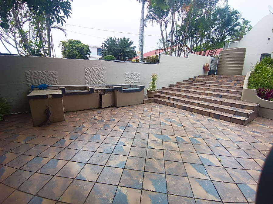 6 Bedroom Property for Sale in Umhlanga KwaZulu-Natal