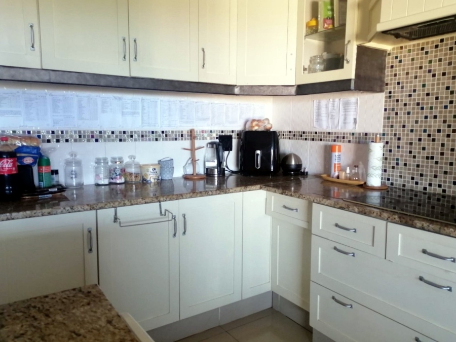 2 Bedroom Property for Sale in Westbrook KwaZulu-Natal