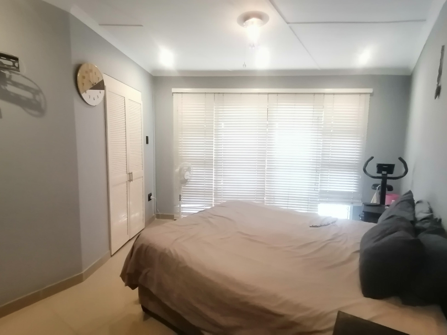2 Bedroom Property for Sale in Westbrook KwaZulu-Natal