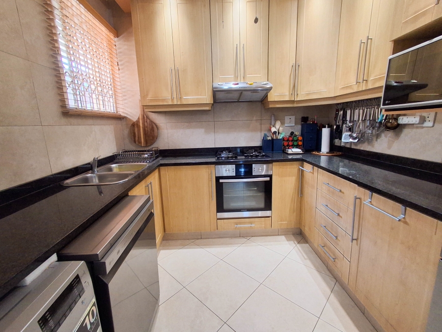 4 Bedroom Property for Sale in Glenwood KwaZulu-Natal