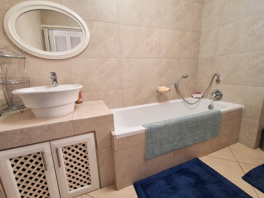 4 Bedroom Property for Sale in Glenwood KwaZulu-Natal