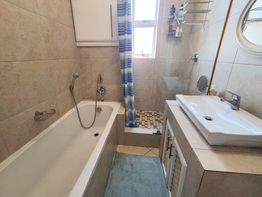4 Bedroom Property for Sale in Glenwood KwaZulu-Natal