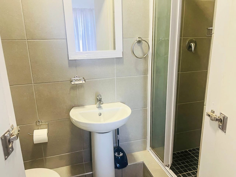 To Let 2 Bedroom Property for Rent in Umhlanga Ridge KwaZulu-Natal