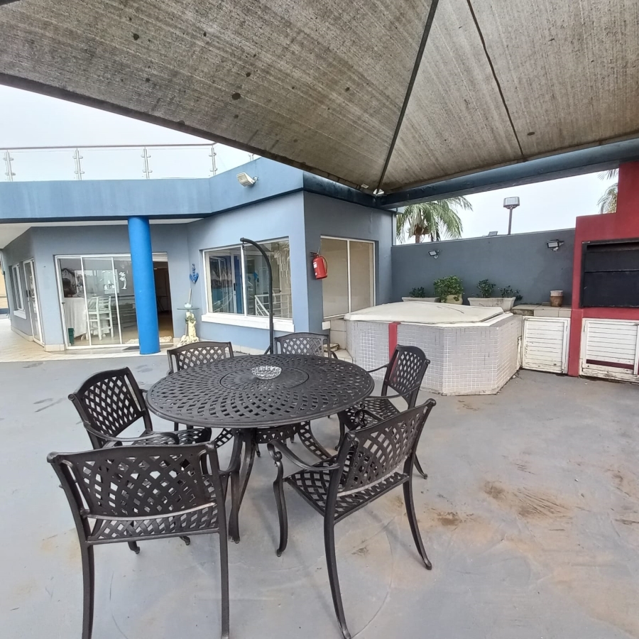 To Let 6 Bedroom Property for Rent in Umhlanga Ridge KwaZulu-Natal