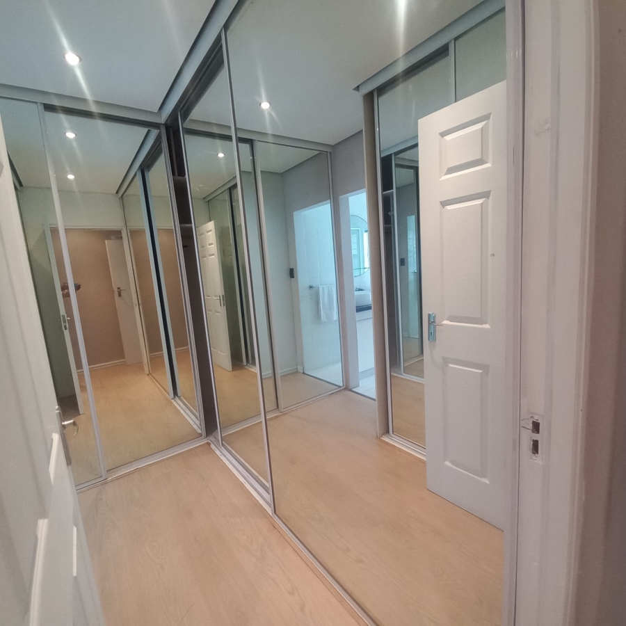 To Let 6 Bedroom Property for Rent in Umhlanga Ridge KwaZulu-Natal