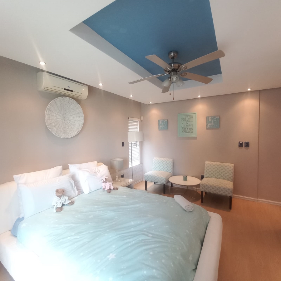 To Let 6 Bedroom Property for Rent in Umhlanga Ridge KwaZulu-Natal