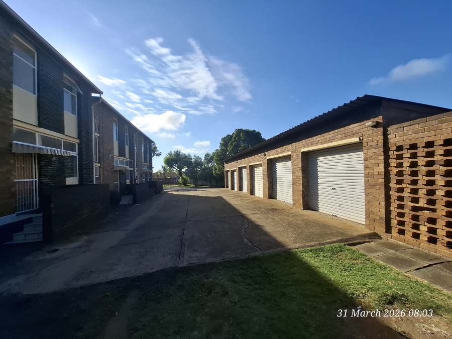 To Let 2 Bedroom Property for Rent in Huttenheights KwaZulu-Natal